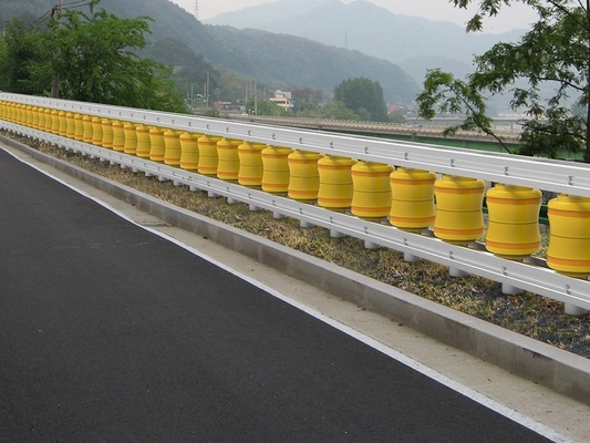 acheter 4 mètres de longueur de barrière de rouleaux routiers / système de piste de rouleaux Hdg avec surface EVA anti-corrosion online manufacture
