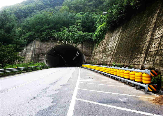 EVA Highway Safety Roller Barrier adaptée aux besoins du client a galvanisé la surface