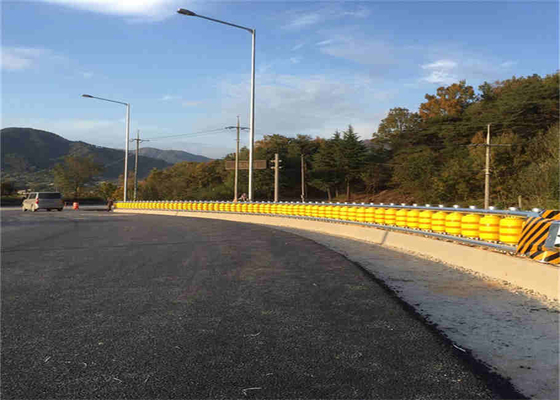 Sécurité routière conduisant la barrière d'EVA Roller Barrels Security Rolling