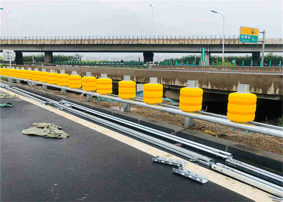 Barrière sûre de système EVA Foam Highway Safety Rolling du trafic de barrière de rouleau