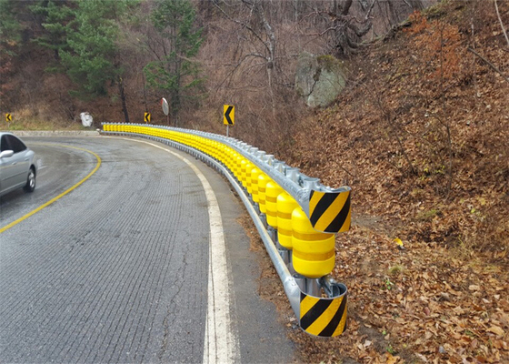 Réservoirs de sécurité à grande vitesse en rotation Barrières routières anti-collision Matériau EVA