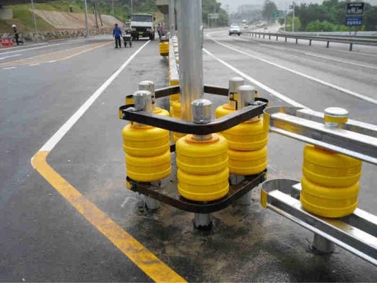 Good price Barrière de roulement pour autoroutes Anti-corrosion Matériau à canon unique EVA / PU / Polyuréthane en ligne