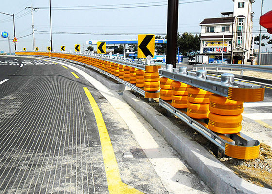 Bon prix Spacing 1m 0.7m 0.5m Highway Roller Barrier Roller Size Diameter 245 350 Mm Output 300 Meters day engineered for Traffic Safety en ligne