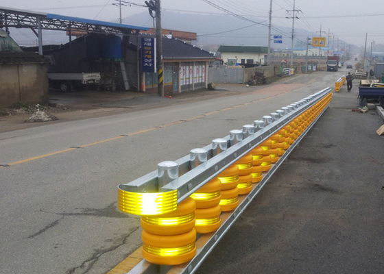 Barrière de rouleau de route de rambarde d'Eva Buckets Rolling Anti Crash de sécurité routière