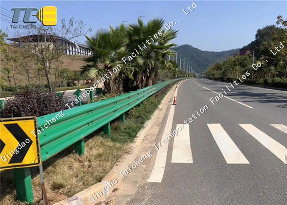 Barrière de sécurité routière W Barrière de sécurité routière utilisée