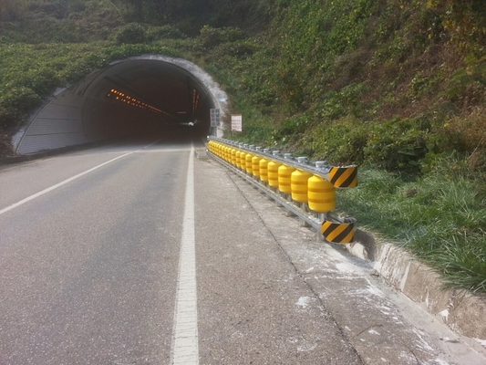 Good price 4 Meters Length Highway Roller Barrier for Mountain Roads Highly Recommended in Oman en ligne