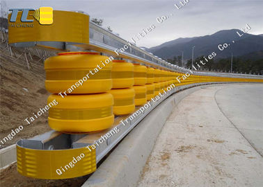 Espacement de la barrière antichoc Highway Roller Barrier du trafic de 0.5m