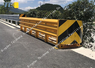 Sécurité routière coussin anti-collision barrière en acier à vendre Attenuateur de coussin d'accident