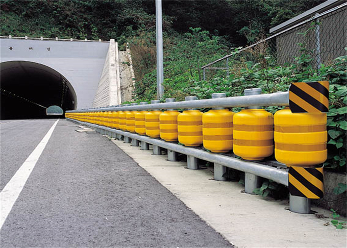Absorption rouge jaune et basse réaction 0 de haute énergie d'EVA Filled Safety Roller Barrier