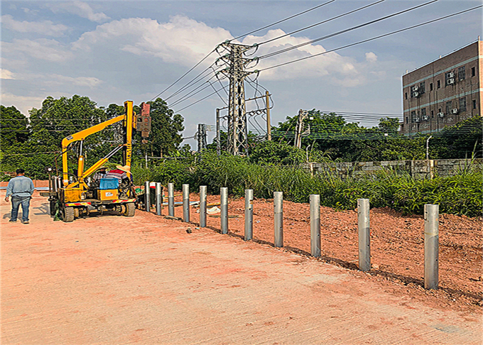 Absorption rouge jaune et basse réaction 8 de haute énergie d'EVA Filled Safety Roller Barrier